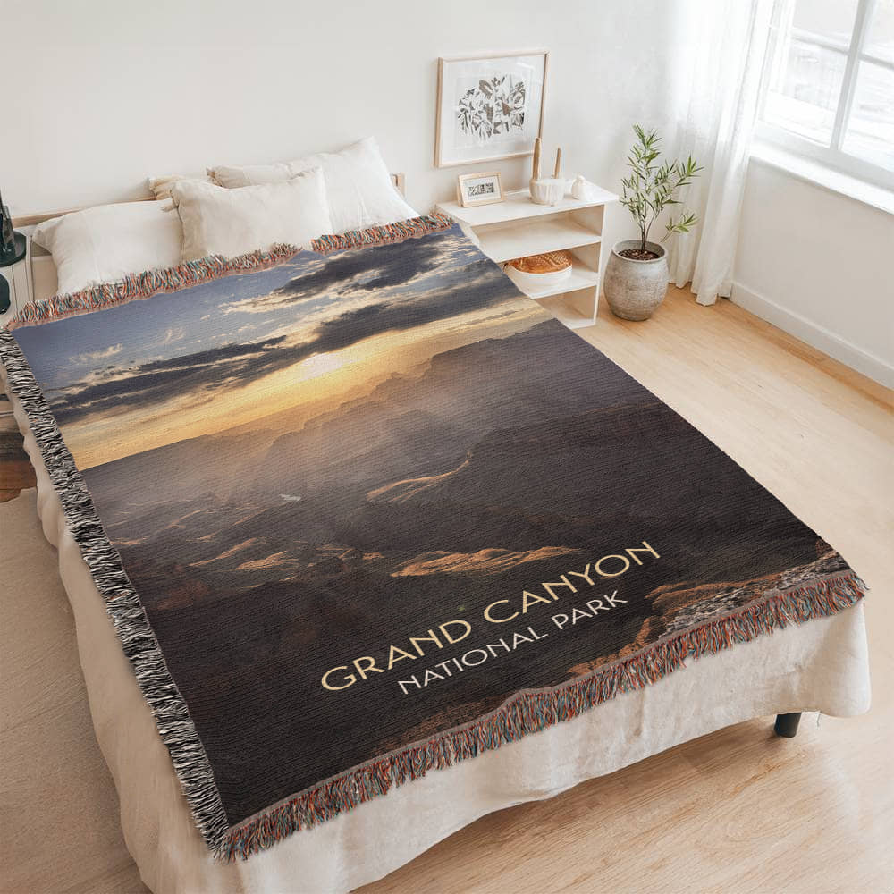 Grand Canyon Woven Blanket | Scenic Throw for Adventure and Nature Lovers